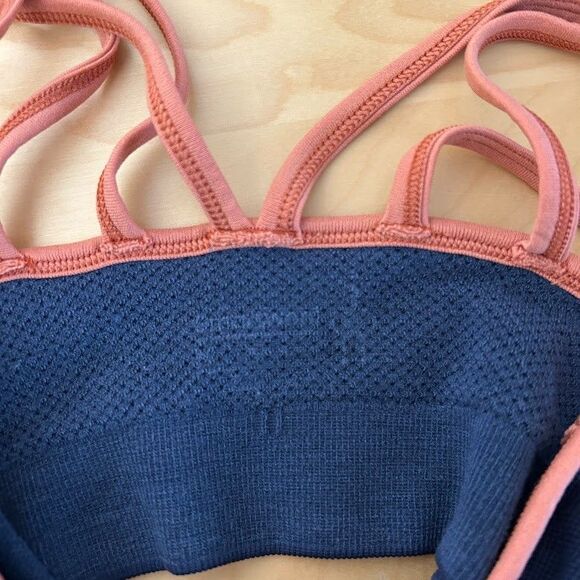 Smartwool Merino Wool Seamless Sports Bra Women's M Blue Pink Straps Lightweight - Picture 5 of 7